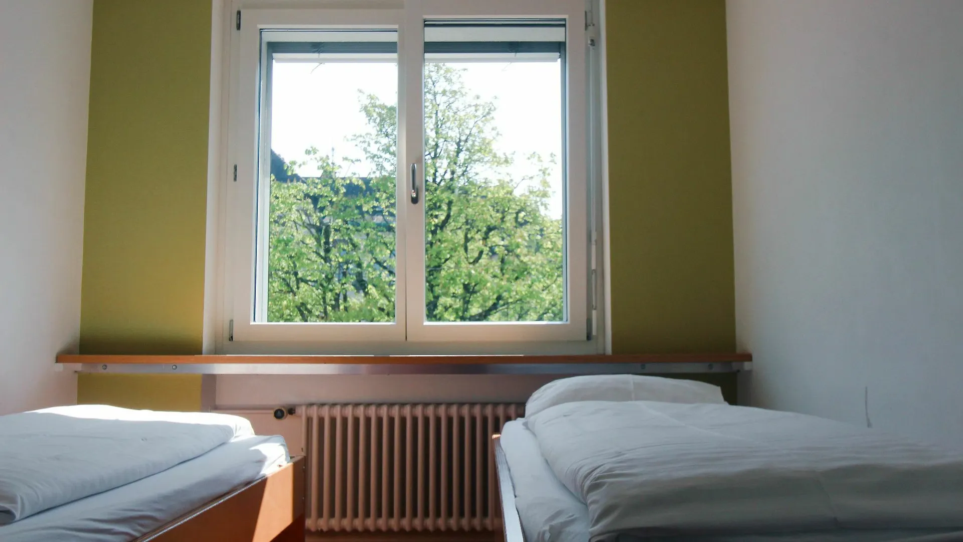 Hostel By Hyve Basilea Svizzera